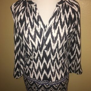 New Lucky Brand chevron shirt w/button V-neck